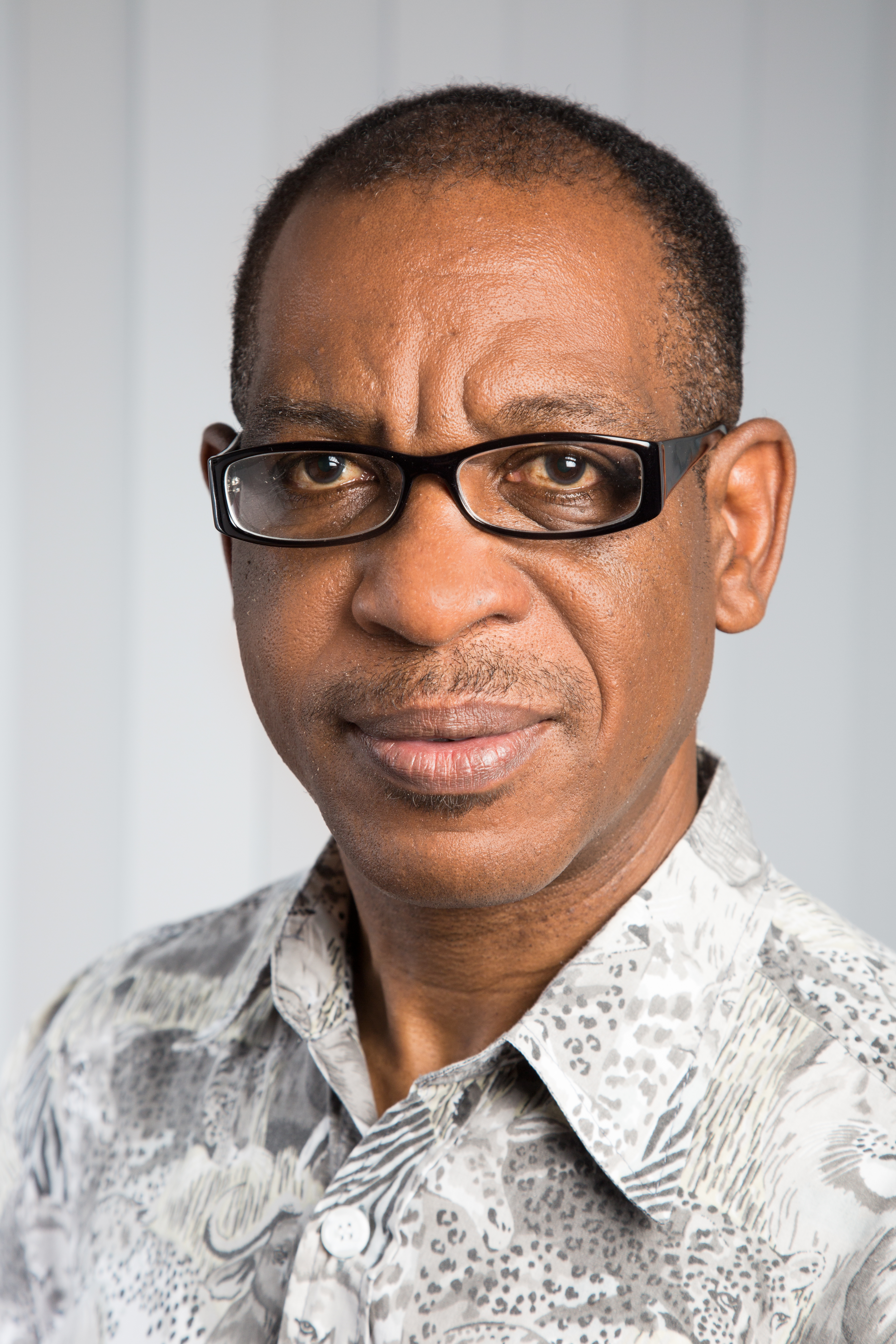 Herr Dominic Lukwata (Vorsitzender)